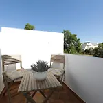 Acolhedora Casa Tradicional * タヴィラ