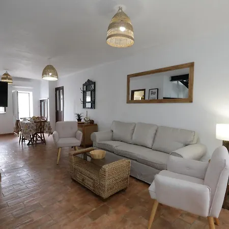 Ferienhaus Acolhedora Casa Tradicional *